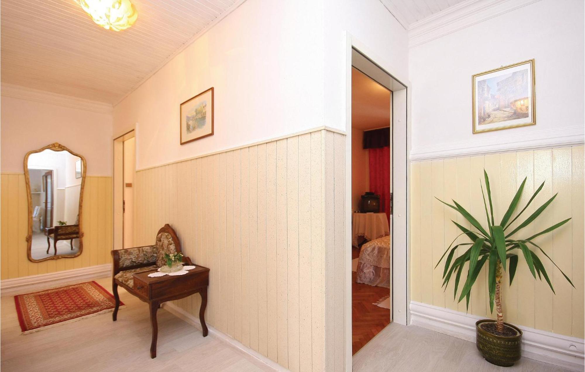 Cozy Apartment In Brodarica With Wifi Kültér fotó